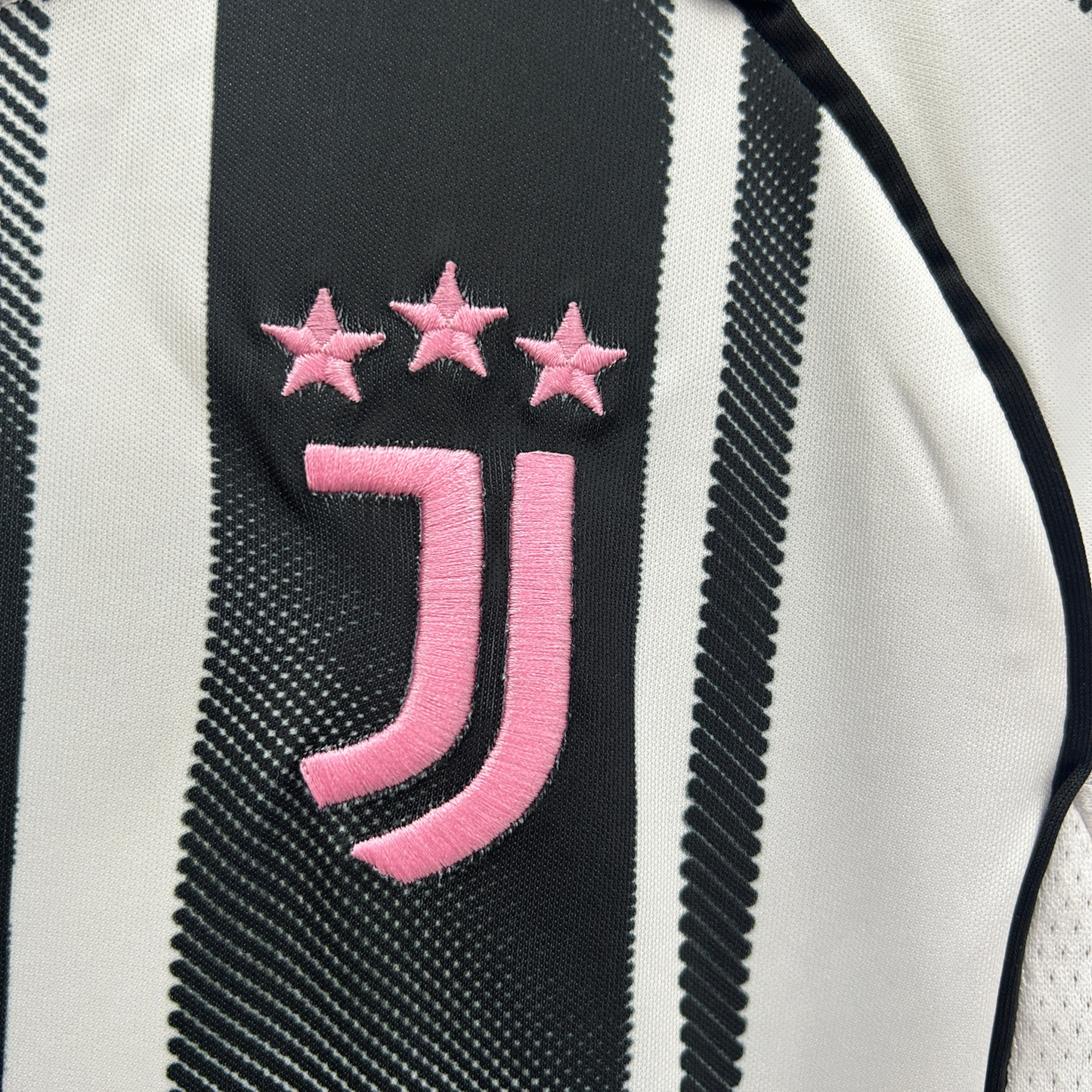 Kit Juventus I 25/26 Enfants