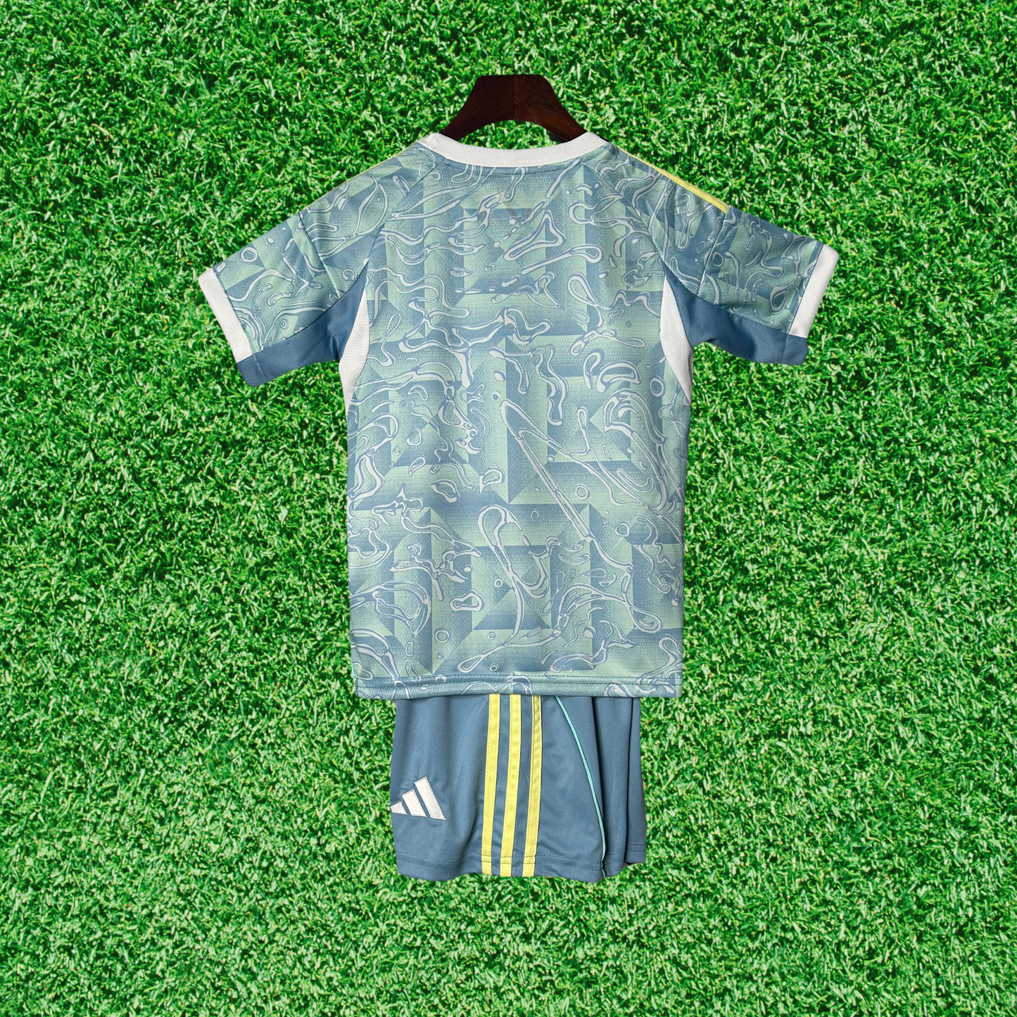Kit Juventus II 25/26 Enfants