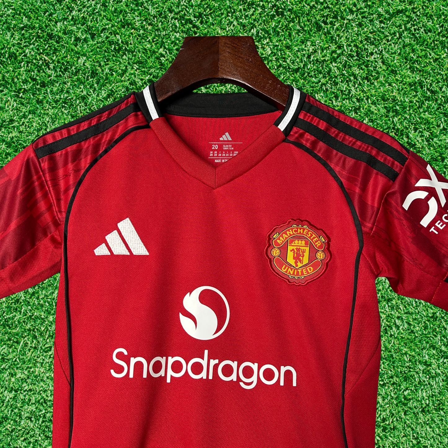 Kit Manchester United I 25/26 Enfants