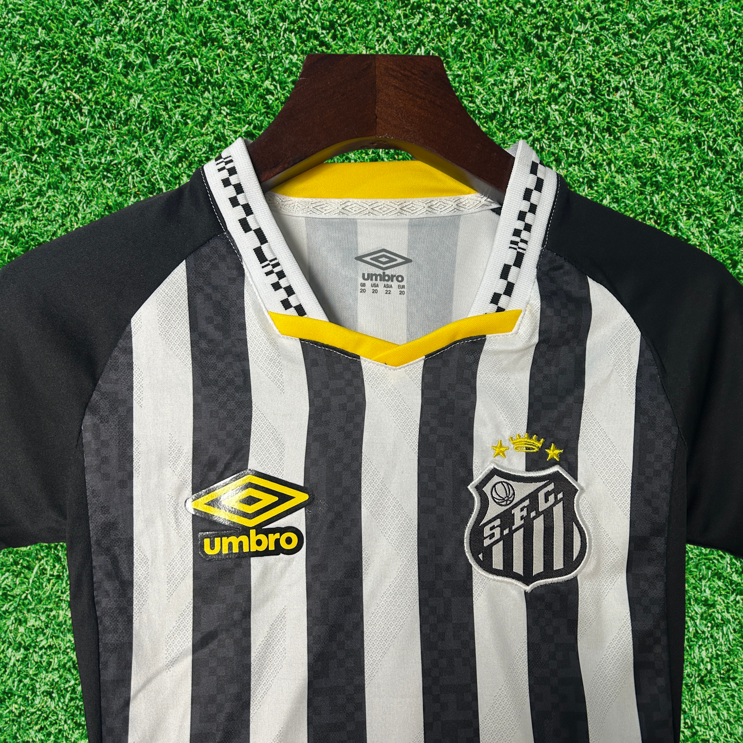 Kit Santos II 25/26 Enfants