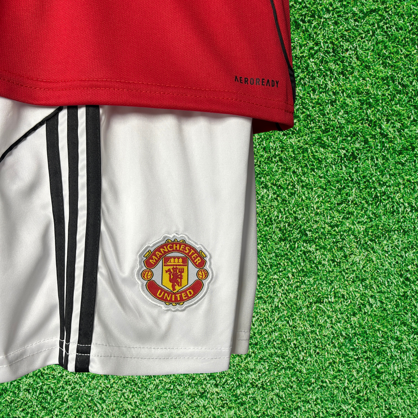 Kit Manchester United I 25/26 Enfants