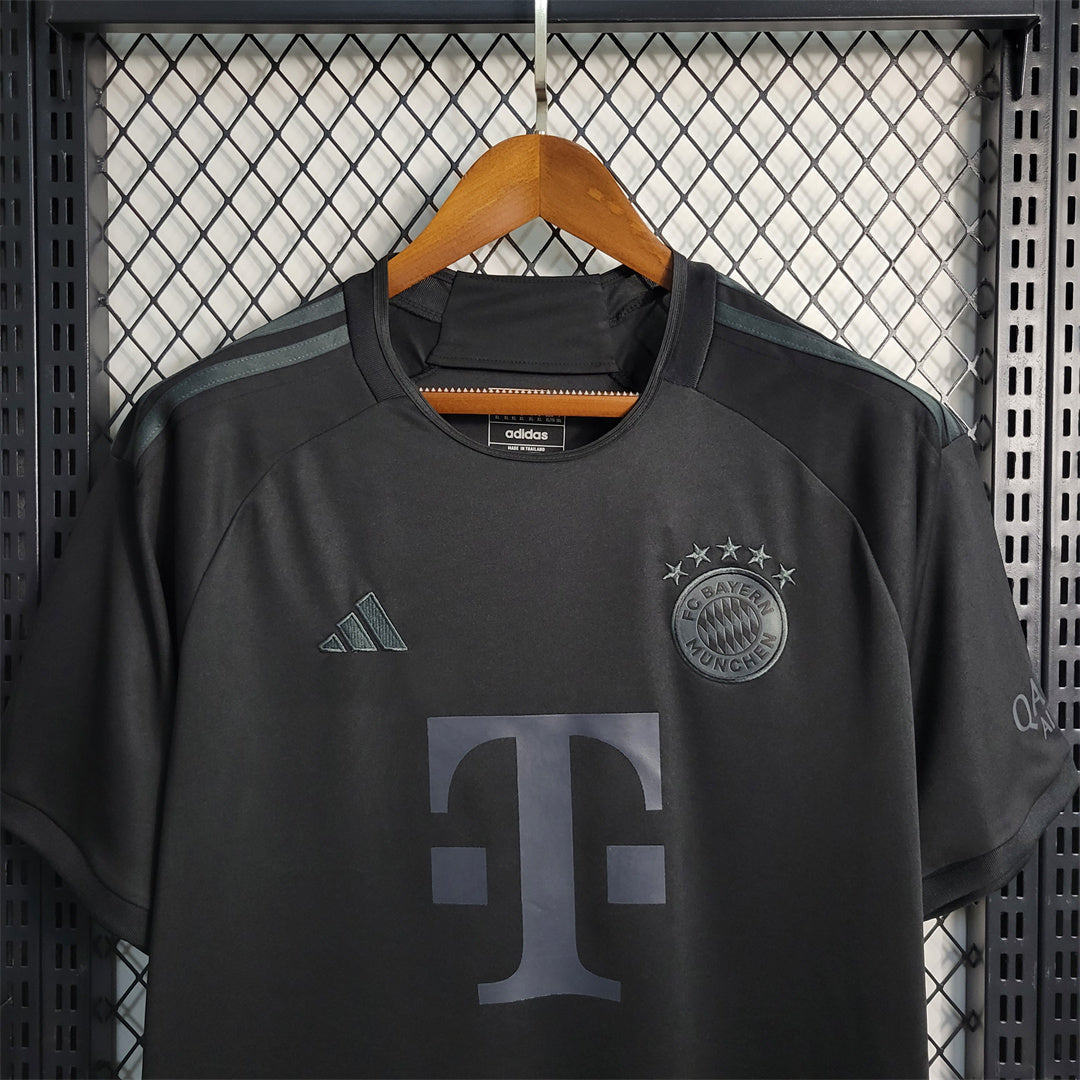 23/24 FC BAYERN MÜNCHEN BLACK SPECIAL EDITION