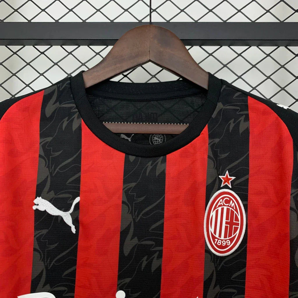 Camisa Milan I 25/26 - Torcedor - Masculino - Preta e Vermelha